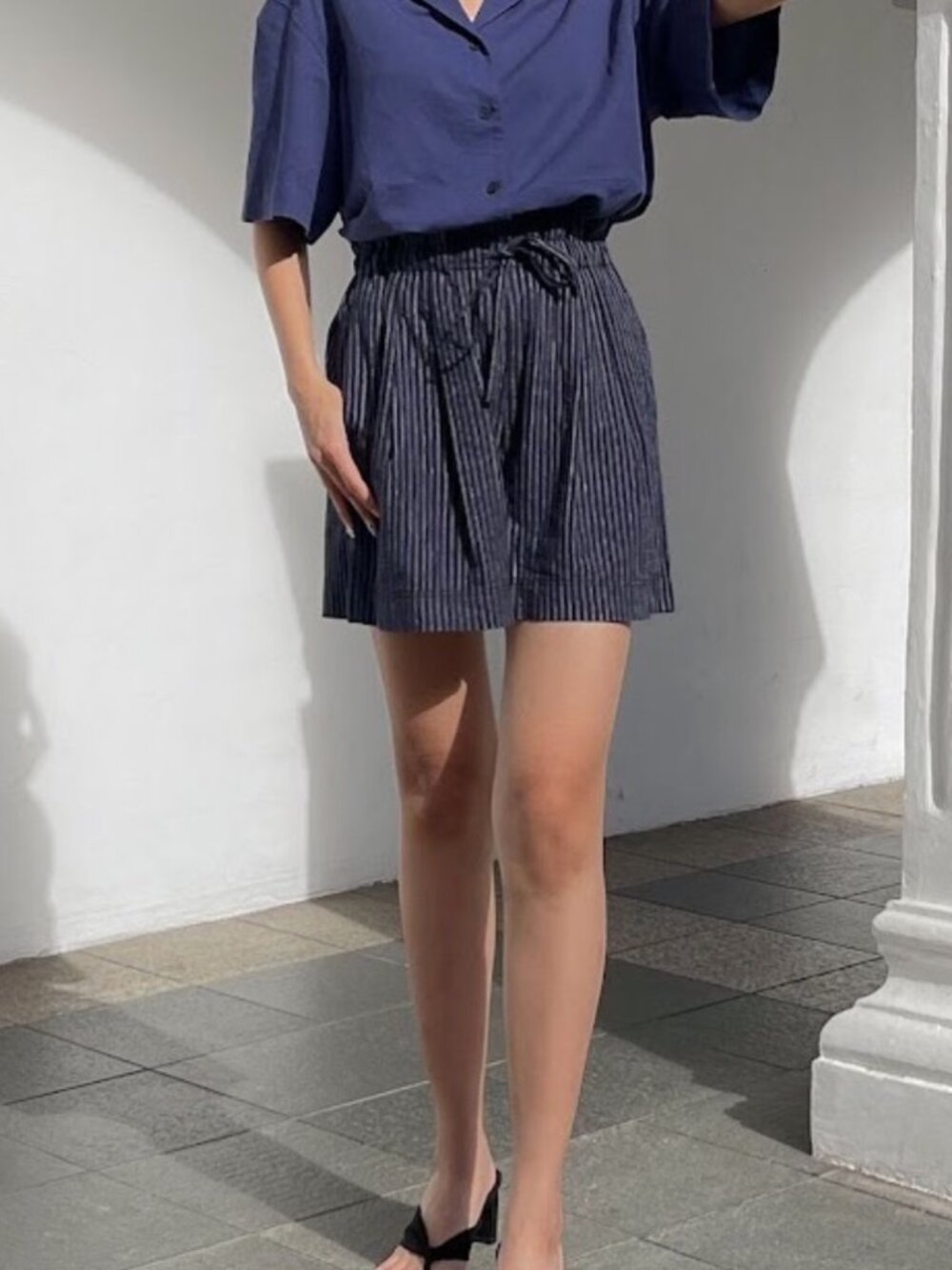 Uniqlo x Theory Linen Paper Bag Shorts Size XS